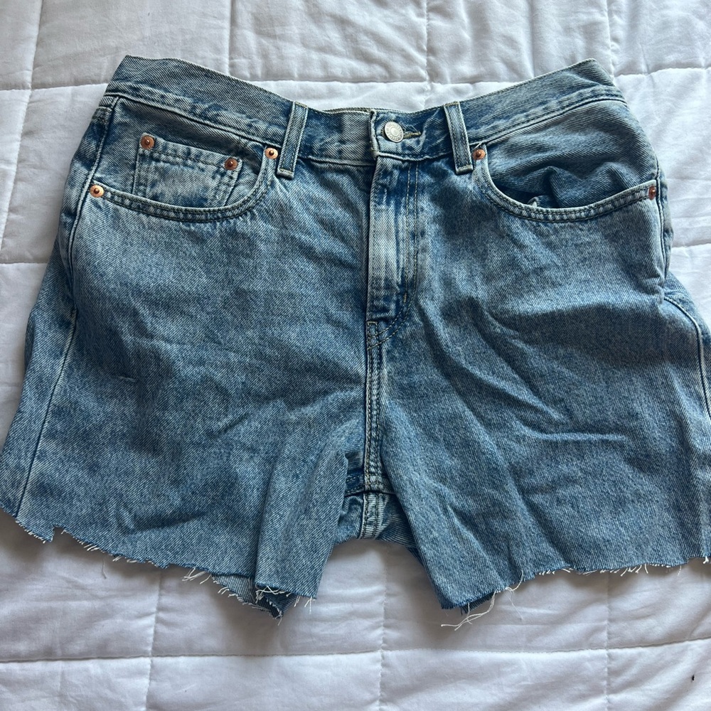 Levi Jean Shorts Low Pro Straight, never worn